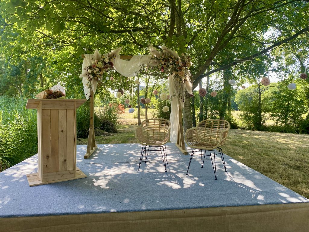 CEREMONIE EN PLEIN AIR MARIAGE CHAMPETRE IEVENT